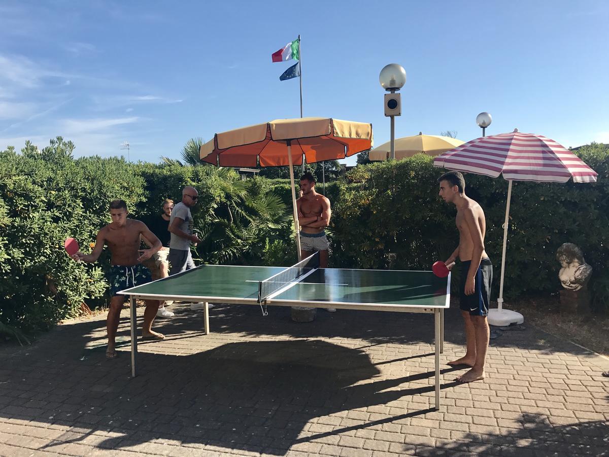 Ostello Apuano Marina Di Carrara Zewnętrze zdjęcie